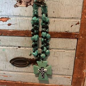 Chunky turquoise necklace